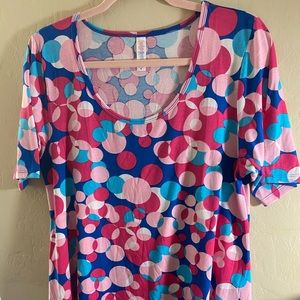 Lularoe EUC Perfect T-Medium